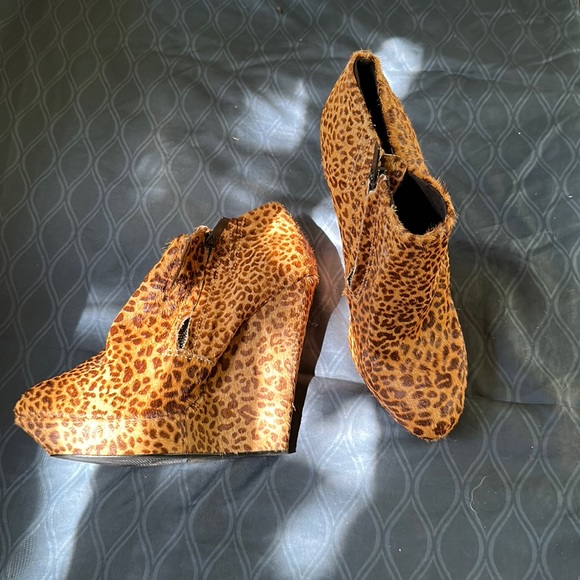 Wedges - Picture 1 of 2